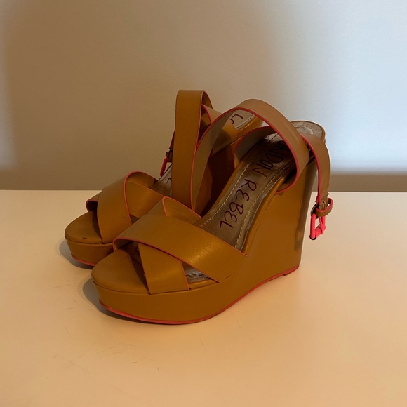 Brown & Pink Wedges - Picture 2 of 2